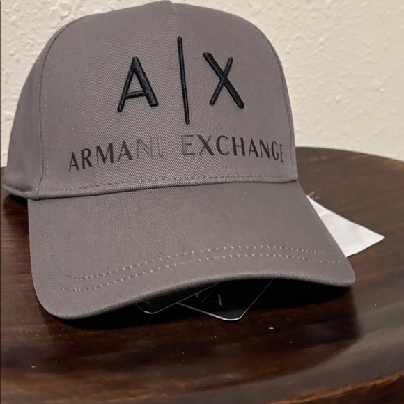 Armani Exchange Charcoal Cap - Picture 7 of 8